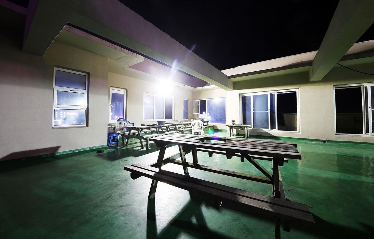 Drama Motel Boryeong Exterior photo